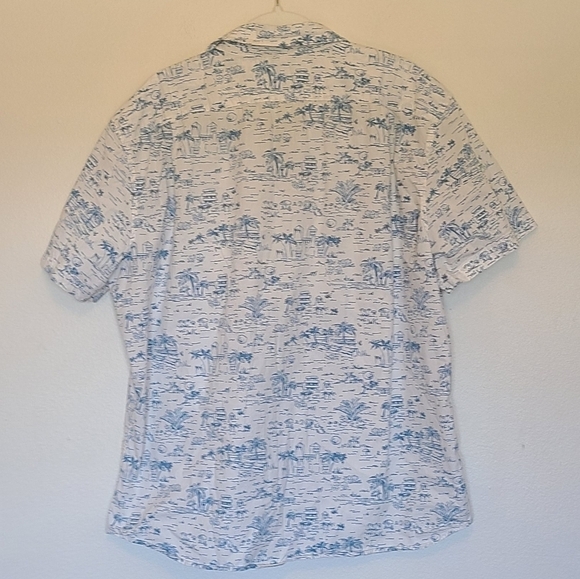 Sonoma Mens Hawaiian Button Down Short Sleeve Shirt with Chest Pocket - Picture 5 of 5